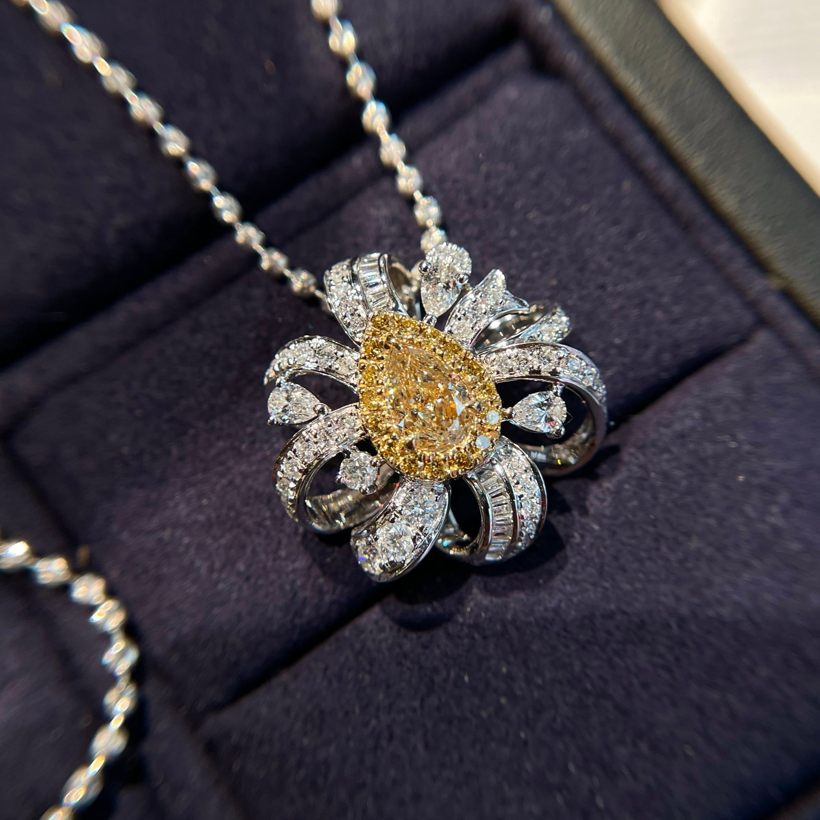 14k Gold 1.20 Ctw Natural Yellow Diamond & Diamond Pendant( Without Chain ): Ref:231178307 // gold content:14k gold // main gemstone:yellow diamond // shape:pear // carat weight:0. 52ct // color:yellow // treatment:natural // // adjacent gemstone 2 : diamond // shape:multiple