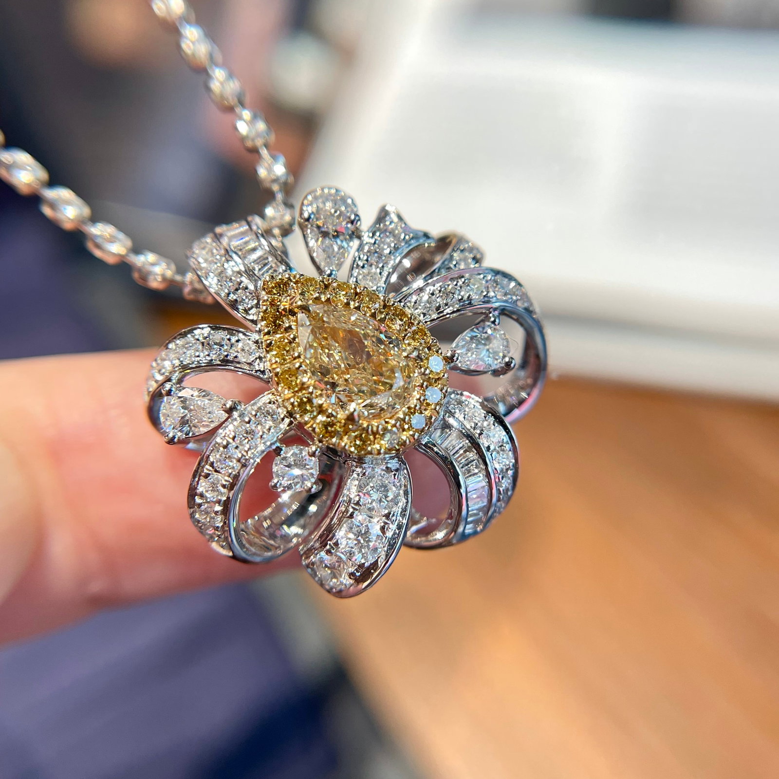 14k Gold 1.20 Ctw Natural Yellow Diamond & Diamond Pendant( Without Chain ) - 6