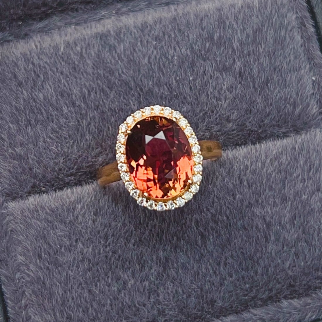 14k Gold 4.85 Ct Natural Tourmaline & Diamond Ring: Ref:231178315 // gold content:14k gold // ring size:7. 25us // // main gemstone:tourmaline // shape:oval // carat weight:4. 85ct // color:orange // treatment:natural // // adjacent gemstone 2 :