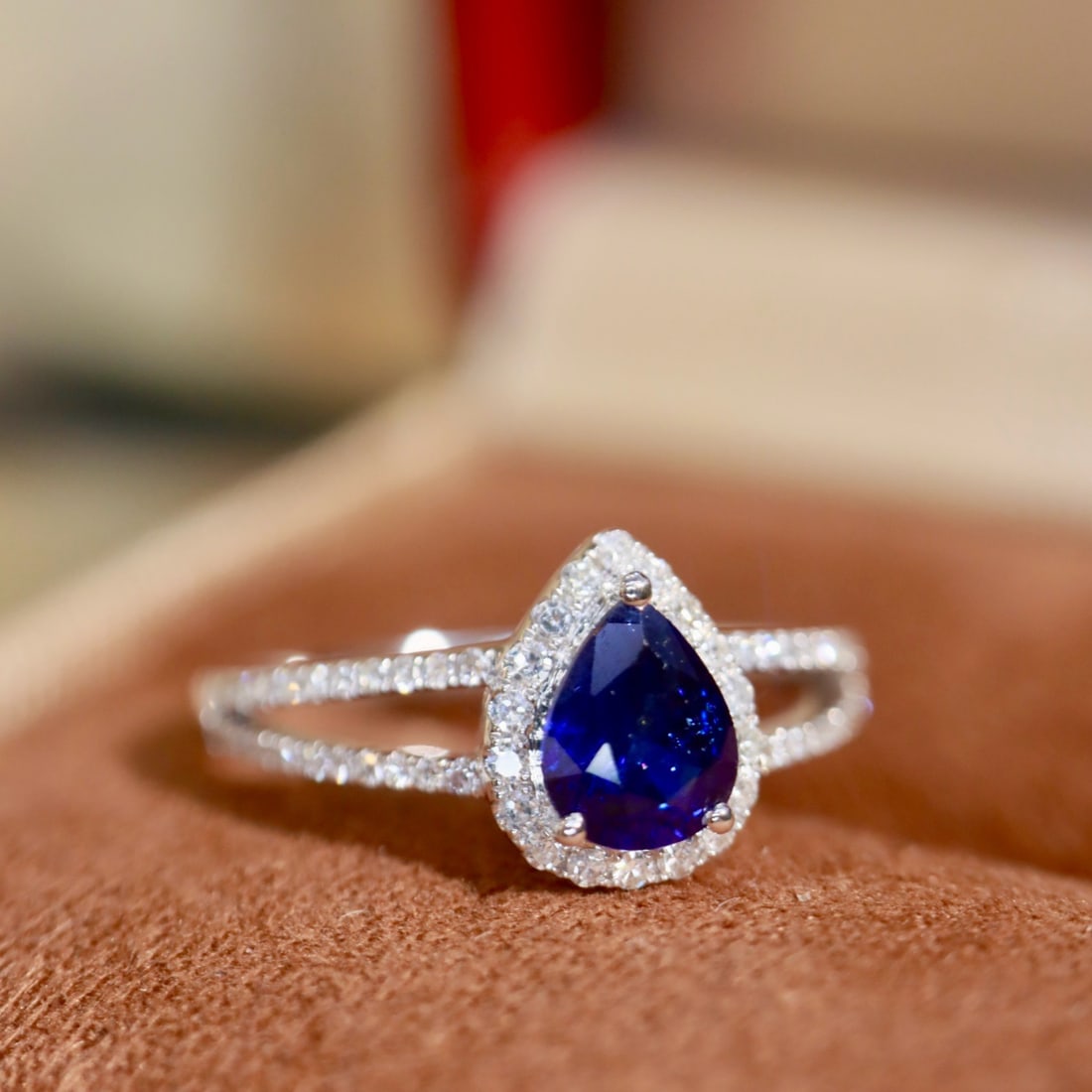 14k Gold 0.77 Ctw Natural Sapphire & Diamond Ring - 2