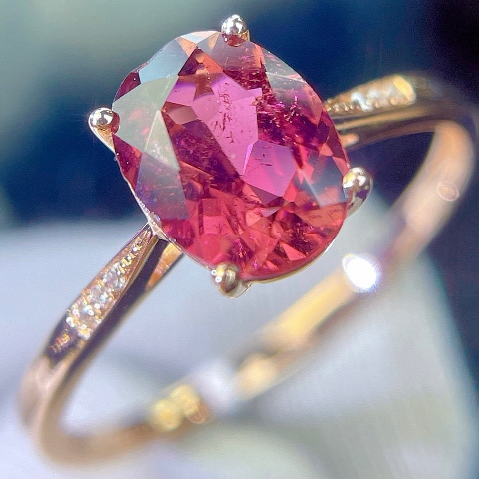 14k Gold 1.5 Ct Natural Tourmaline & Diamond Ring: Ref:231178321 // gold content:14k gold // ring size:7. 25us // // main gemstone:tourmaline // shape:oval // carat weight:1. 5ct // color:red // treatment:natural // // adjacent gemstone 2 : diamond