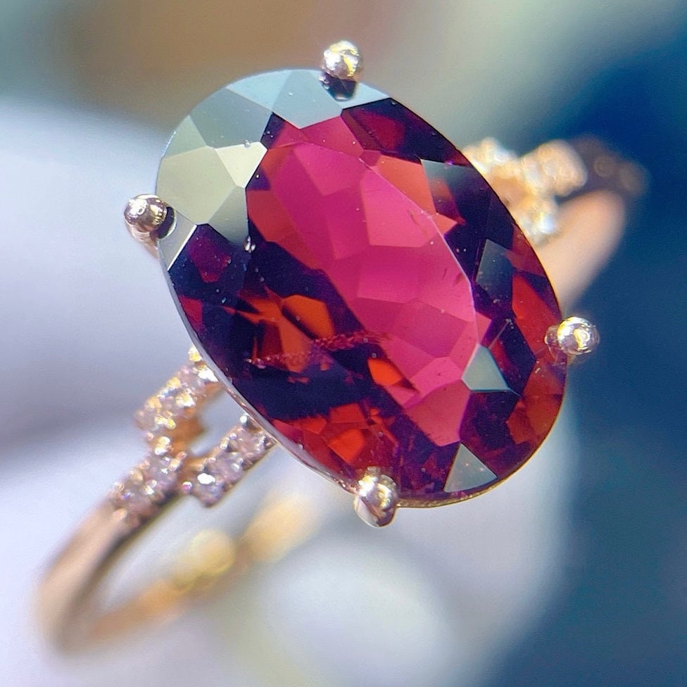 14k Gold 2.55 Ct Natural Tourmaline & Diamond Ring: Ref:231178336 // gold content:14k gold // ring size:7. 25us // // main gemstone:tourmaline // shape:oval // carat weight:2. 55ct // color:red // treatment:natural // // adjacent gemstone 2 : diamond