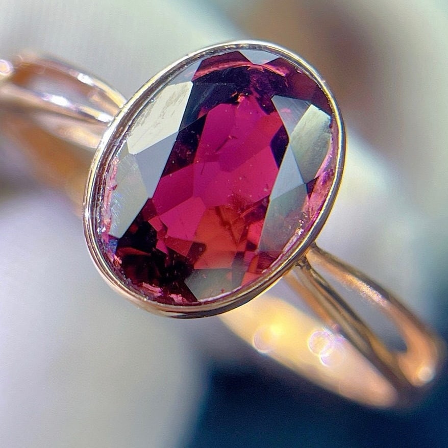 14k Gold 1.75 Ct Natural Tourmaline Ring: Ref:231178351 // gold content:14k gold // ring size:7. 25us // // main gemstone:tourmaline // shape:oval // carat weight:1. 75ct // color:red // treatment:natural // Condition: New Low Estimate: 1100