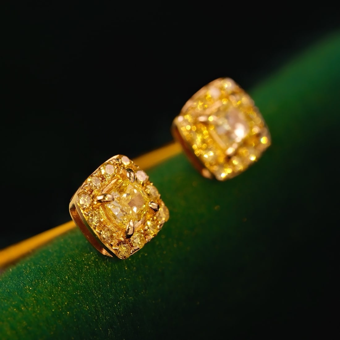 14k Gold 0.36 Ctw Natural Yellow Diamond & Yellow Diamond Earrings: Ref:231178355 // gold content:14k gold // main gemstone:yellow diamond // shape:cushion // carat weight:0. 24ct // color:yellow // treatment:natural // // adjacent gemstone 2 : yellow diamond //
