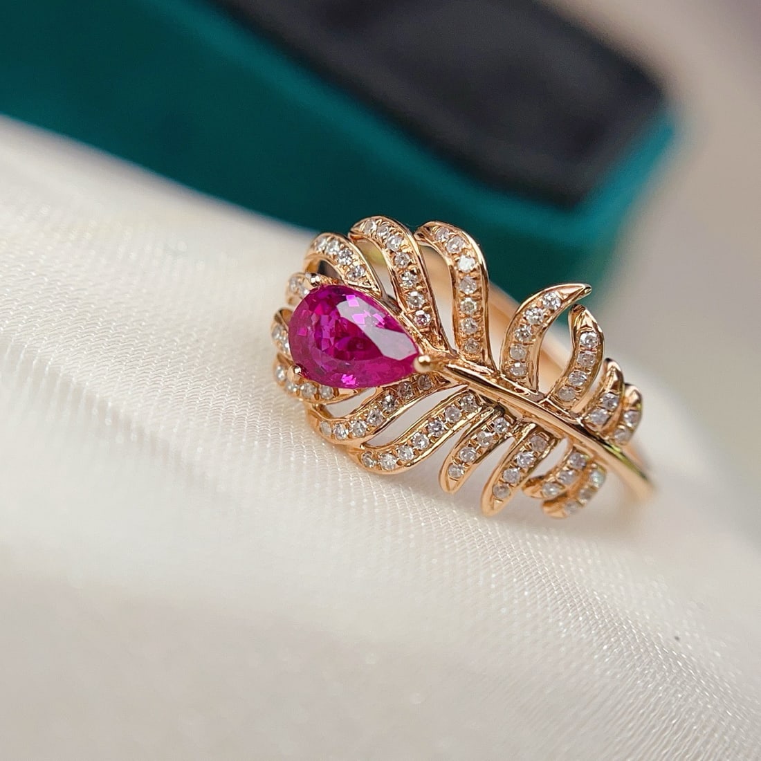 14k Gold 0.65 Ct Natural Ruby & Diamond Ring - 3