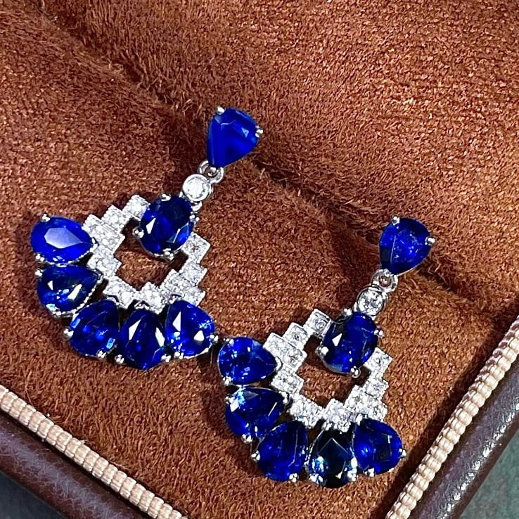 14k Gold 3.9 Ct Natural Sapphire & Diamond Earrings: Ref:231178387 // gold content:14k gold // main gemstone:sapphire // shape:multiple // carat weight:3. 9ct // color:blue // treatment:natural // // adjacent gemstone 2 : diamond // number of stones:34