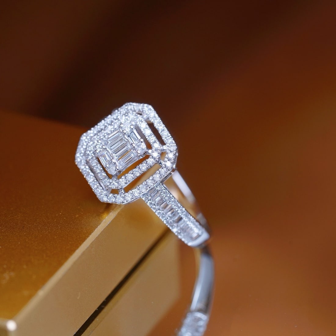 14k Gold 0.60 Ct Natural H Diamond Ring - 3