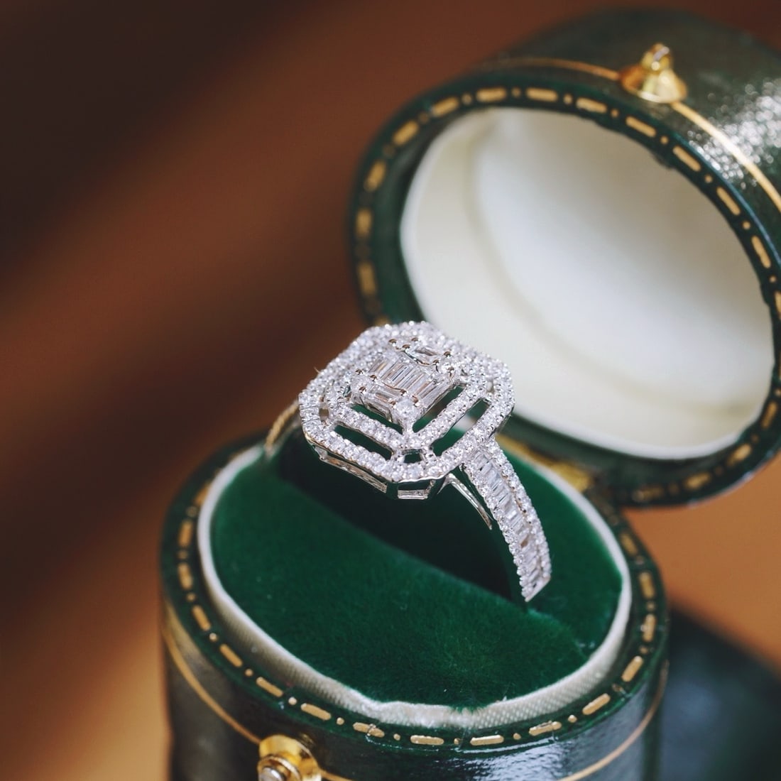 14k Gold 0.60 Ct Natural H Diamond Ring - 6