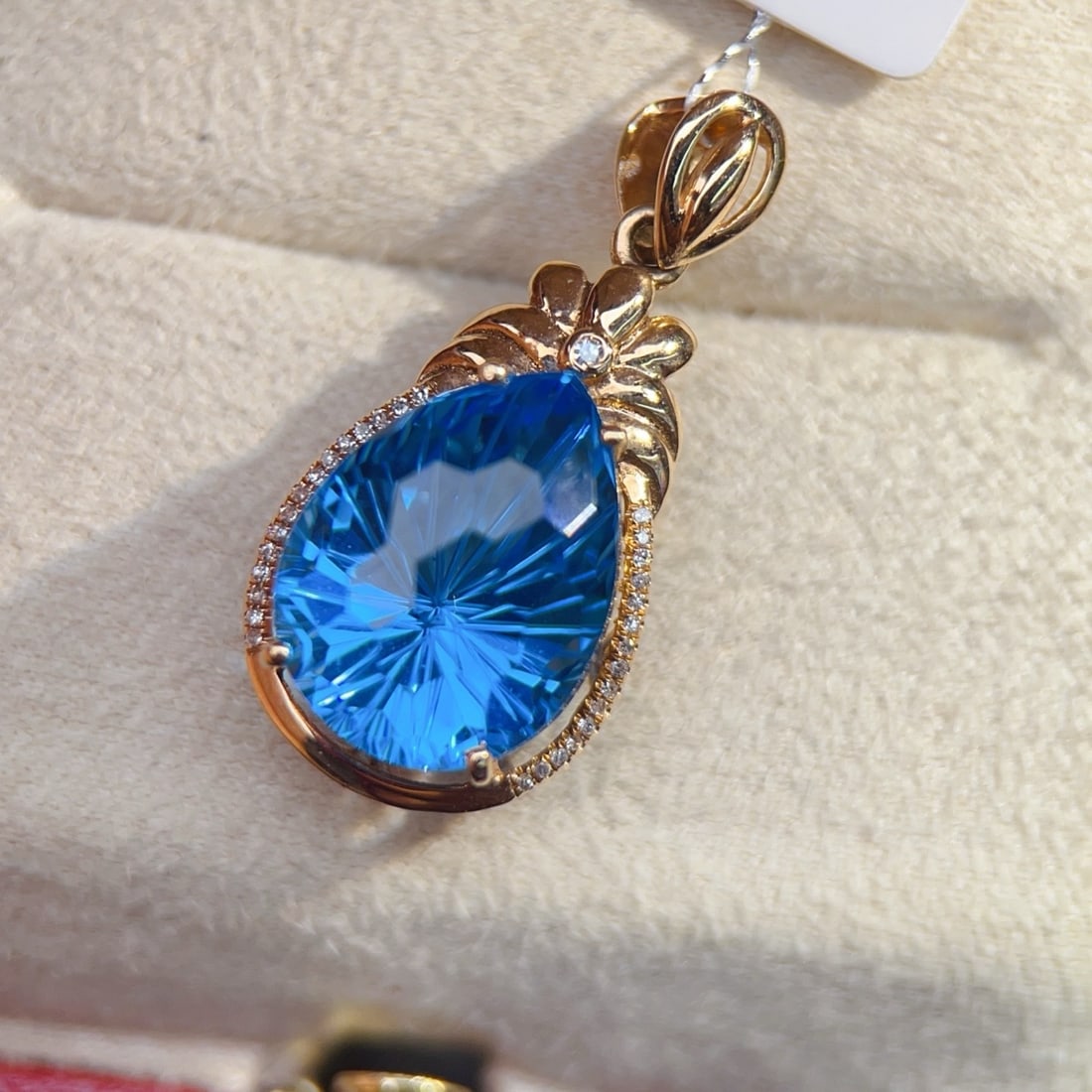 14k Gold 11.45 Ct Natural Topaz & Diamond Pendant( Without Chain ) - 2