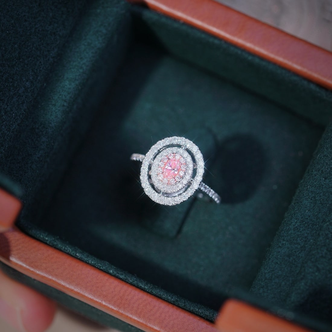 14k Gold 0.55 Ctw Natural Pink Diamond & Diamond Ring: Ref:231178447 // gold content:14k gold // ring size:7. 25us // // main gemstone:pink diamond // shape:oval // carat weight:0. 14ct // color:pink // treatment:natural // // adjacent gemstone 2 :