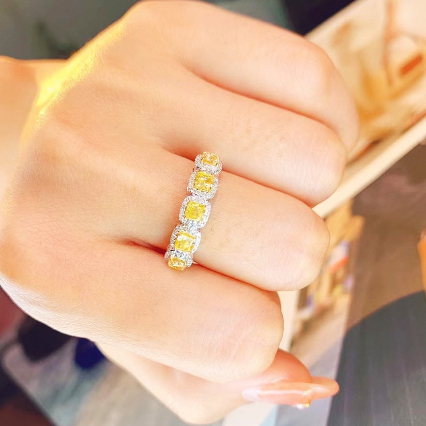 14K GOLD 1.2 CTW NATURAL YELLOW DIAMOND & DIAMOND RING - 4
