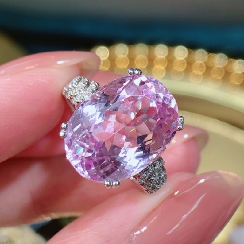 14k Gold 9.2 Ct Natural Kunzite & Diamond Ring - 3