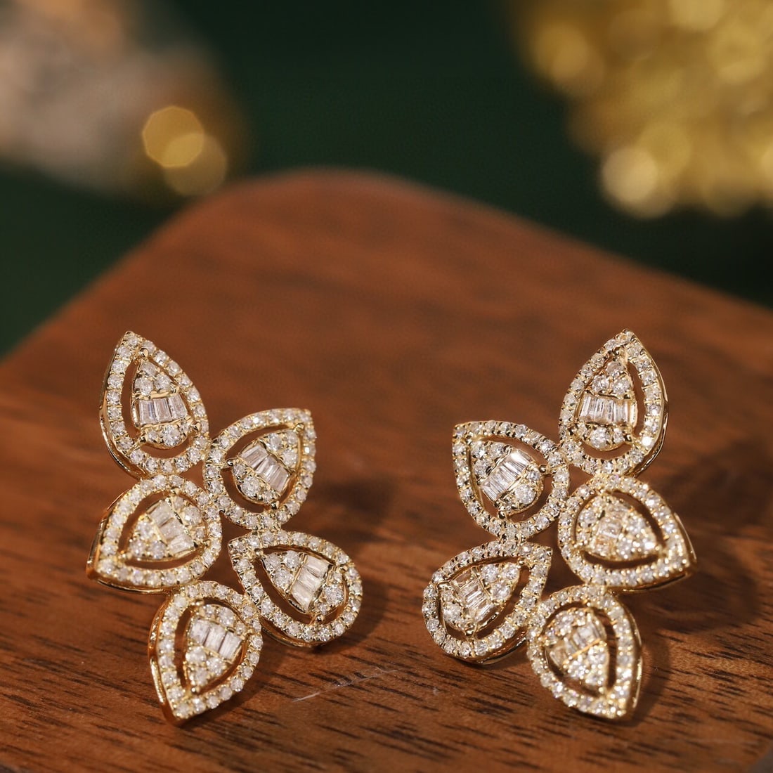 14k Gold 0.90 Ct Natural H Diamond Earrings - 8