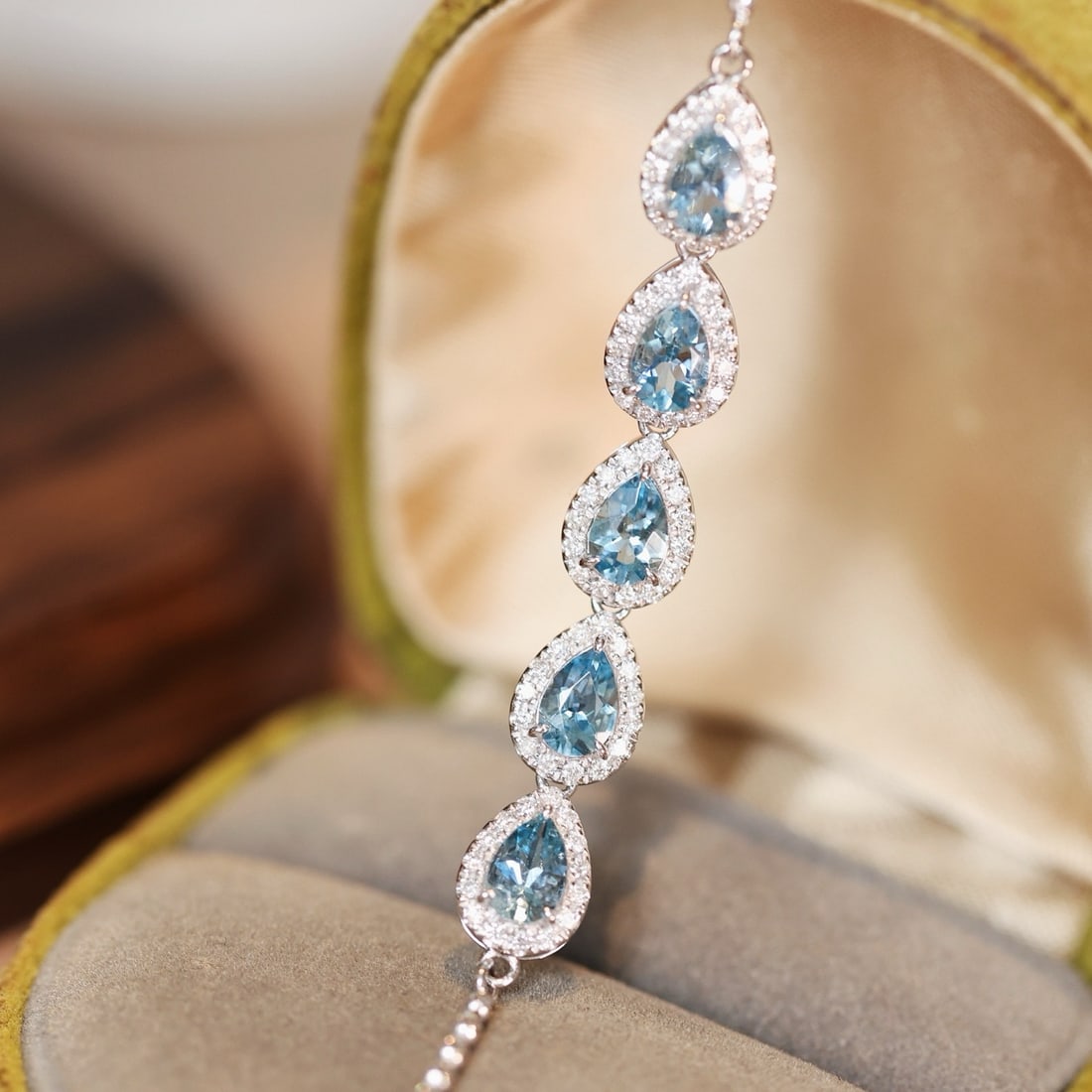 14k Gold 2.65 Ctw Natural Aquamarine & Diamond Bracelet - 7