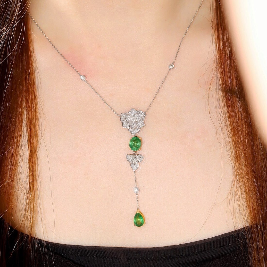 14k Gold 2.55 Ctw Natural Emerald & Diamond & Flowers Necklace - 8