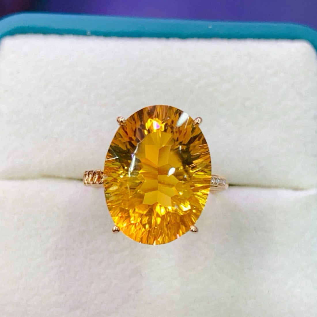 14k Gold 9.62 Ctw Natural Citrine & Diamond Ring: Ref:231179124 // gold content:14k gold // ring size:7. 25us // // main gemstone:citrine // shape:oval // carat weight:9. 6ct // color:yellow // treatment:natural // // adjacent gemstone 2 : diamond //