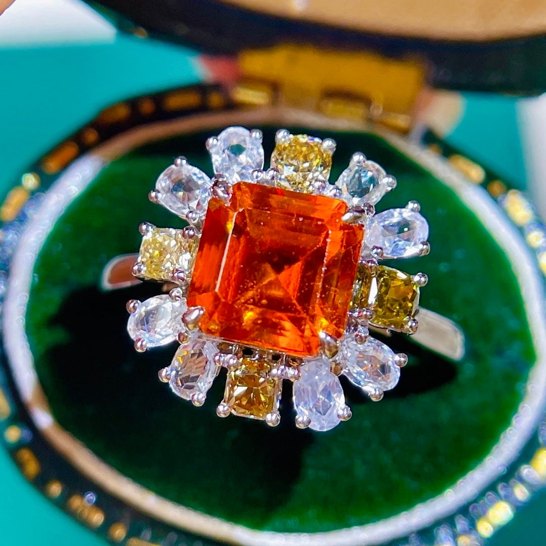 14k Gold 2.45 Ct Natural Spessartine Ring - 4
