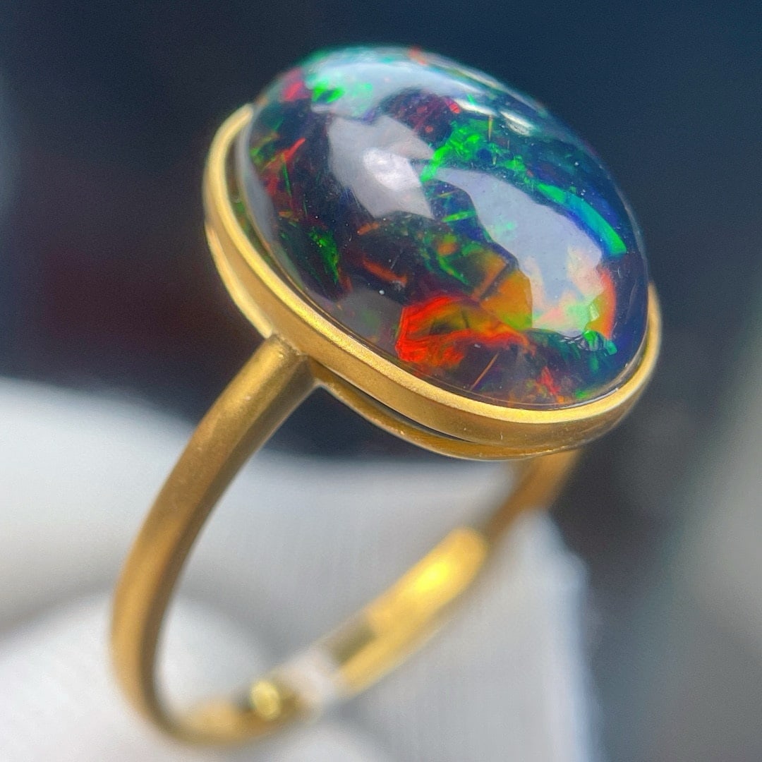 14k Gold 3.88 Ct Natural Opal Ring - 4