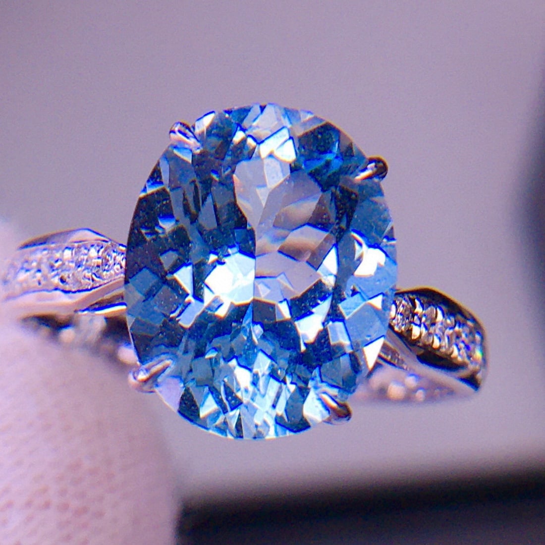 14k Gold 3.65 Ct Natural Aquamarine & Diamond Ring - 4