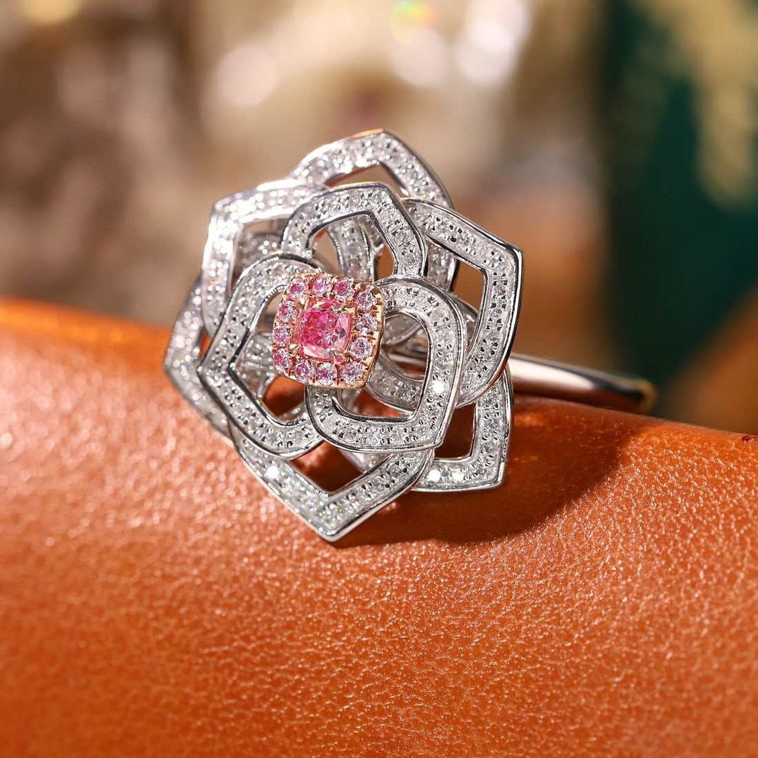 14k Gold 0.65 Ctw Natural Pink Diamond & Diamond & Flowers Ring - 3