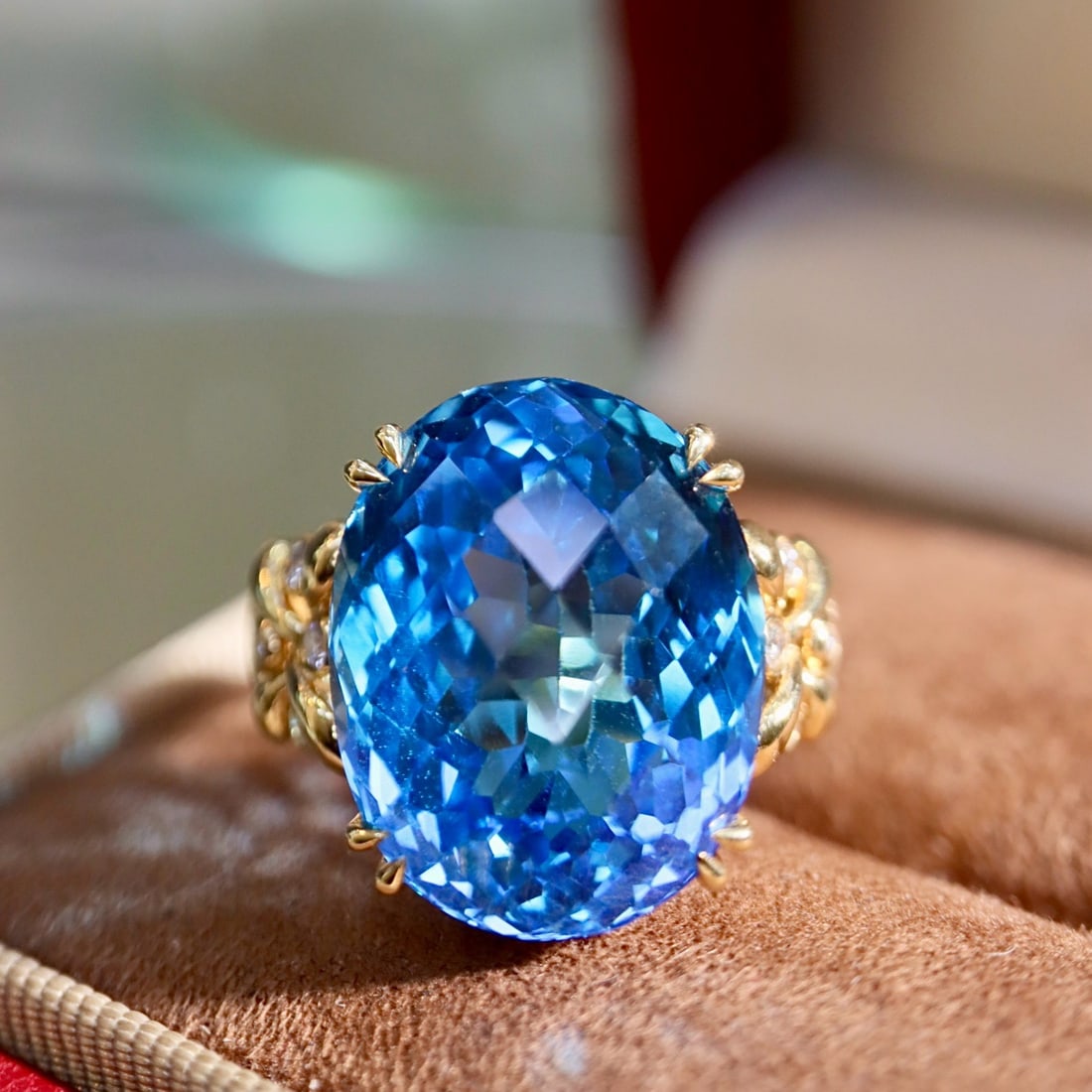 14k Gold 20.38 Ctw Natural Topaz & Diamond Ring - 5