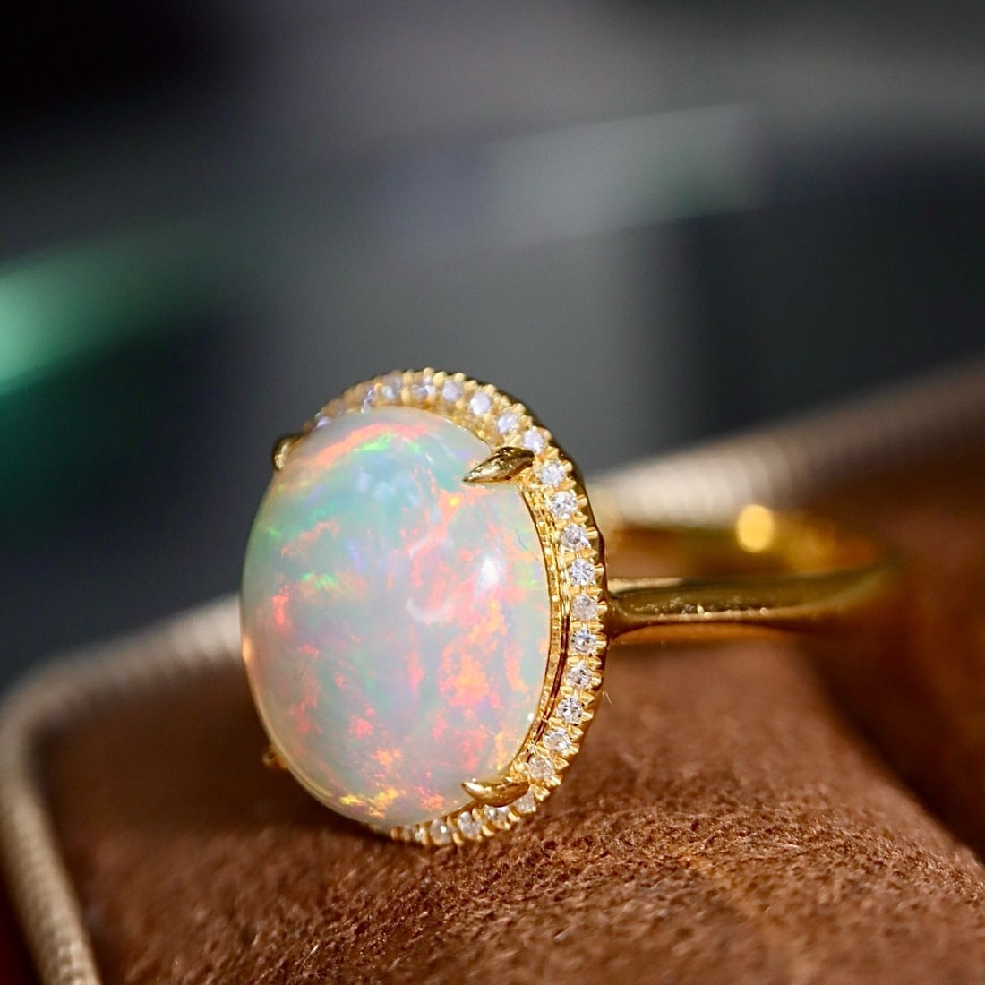 14k Gold 2.21 Ctw Natural Opal & Diamond Ring - 7