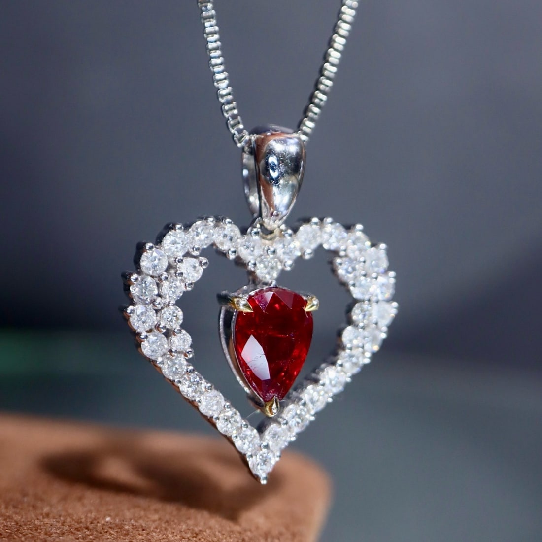 14k Gold 1.51 Ctw Natural Ruby & Diamond Pendant( Without Chain ) - 4
