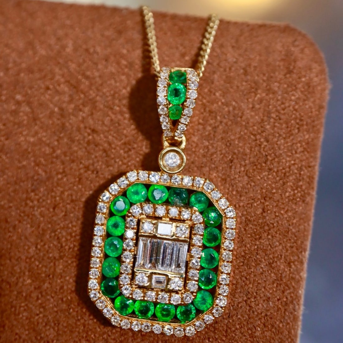14k Gold 2.41 Ctw Natural Emerald & Diamond Pendant( Without Chain ) - 2