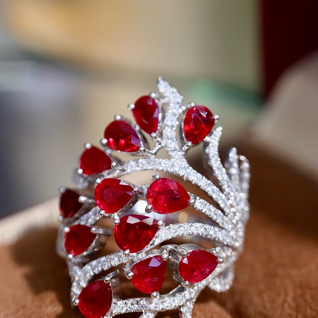 14k Gold 4.35 Ctw Natural Ruby & Diamond Ring - 6