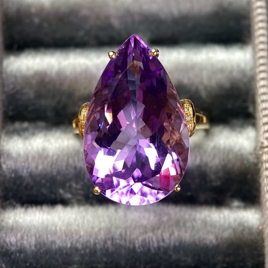 14k Gold 12.85 Ct Natural Amethyst & Diamond Ring - 2