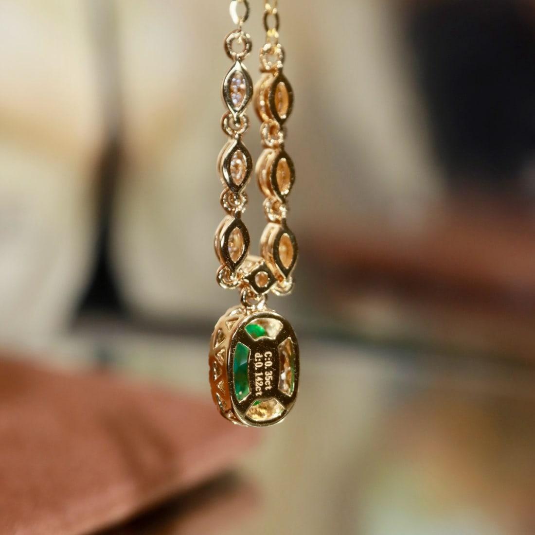 14k Gold 0.49 Ctw Vivid Green Natural Emerald & Diamond Necklace - 6
