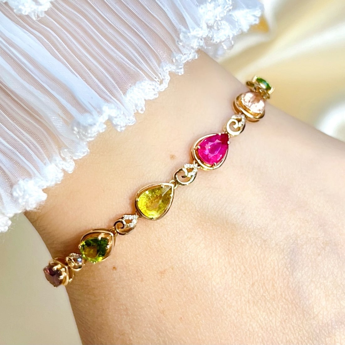 14k Gold 5.8 Ct Natural Tourmaline & Diamond Bracelet - 6