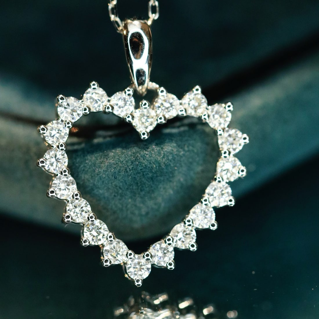 14k Gold 0.6 Ct Natural H Diamond Necklace - 2