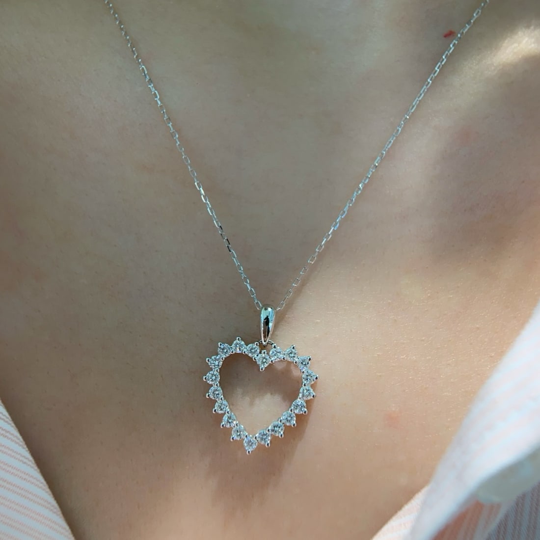 14k Gold 0.6 Ct Natural H Diamond Necklace - 7