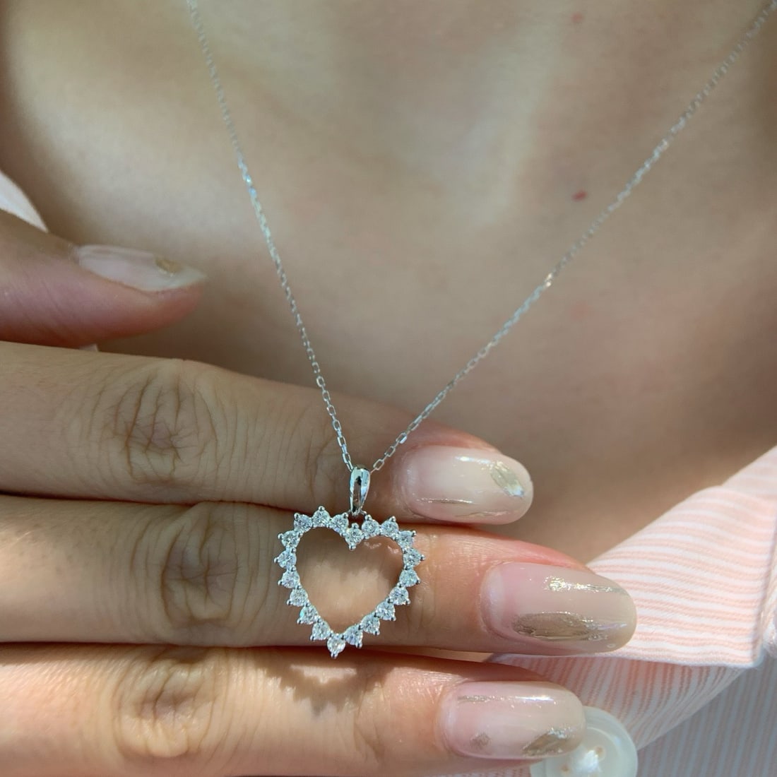 14k Gold 0.6 Ct Natural H Diamond Necklace - 8