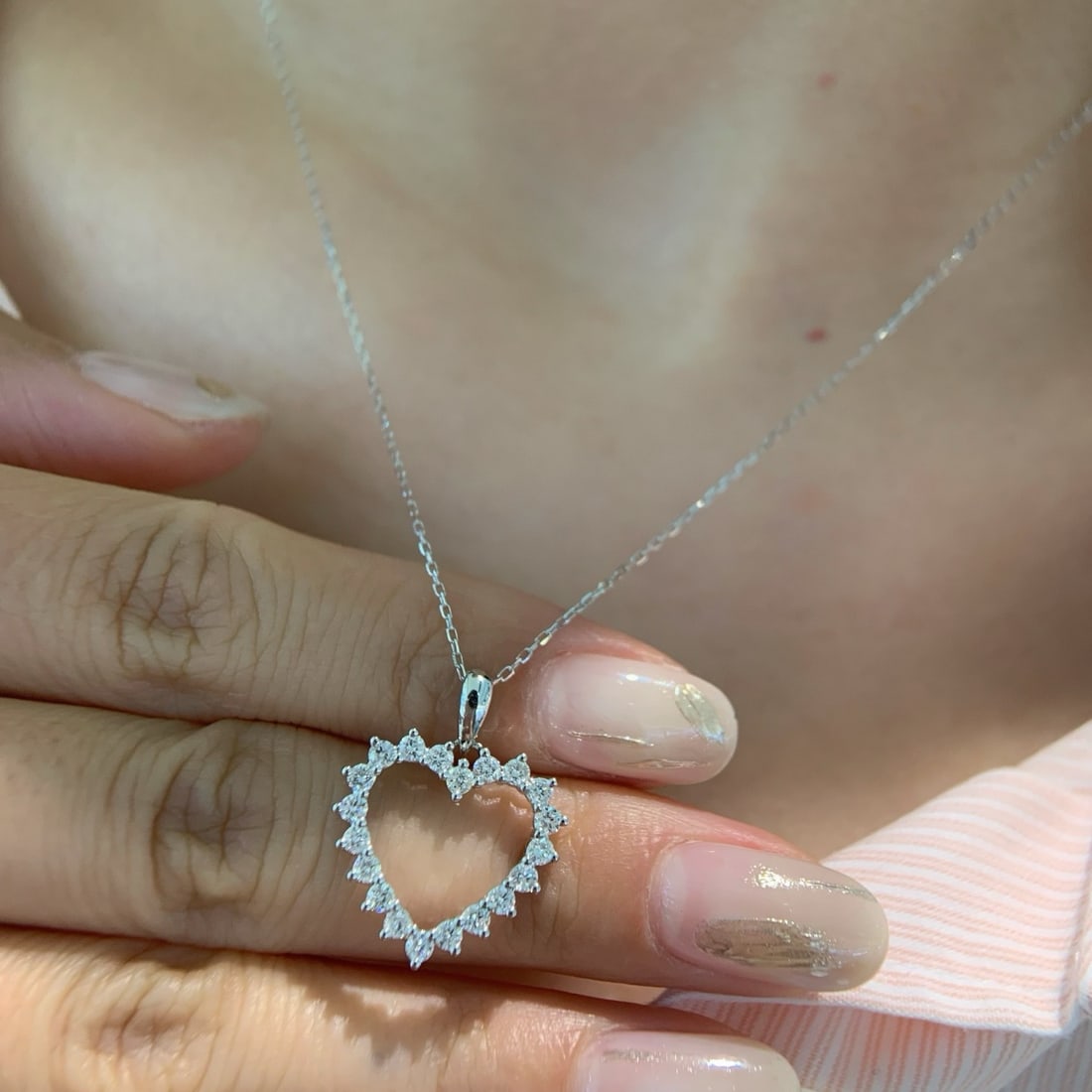 14k Gold 0.6 Ct Natural H Diamond Necklace - 9