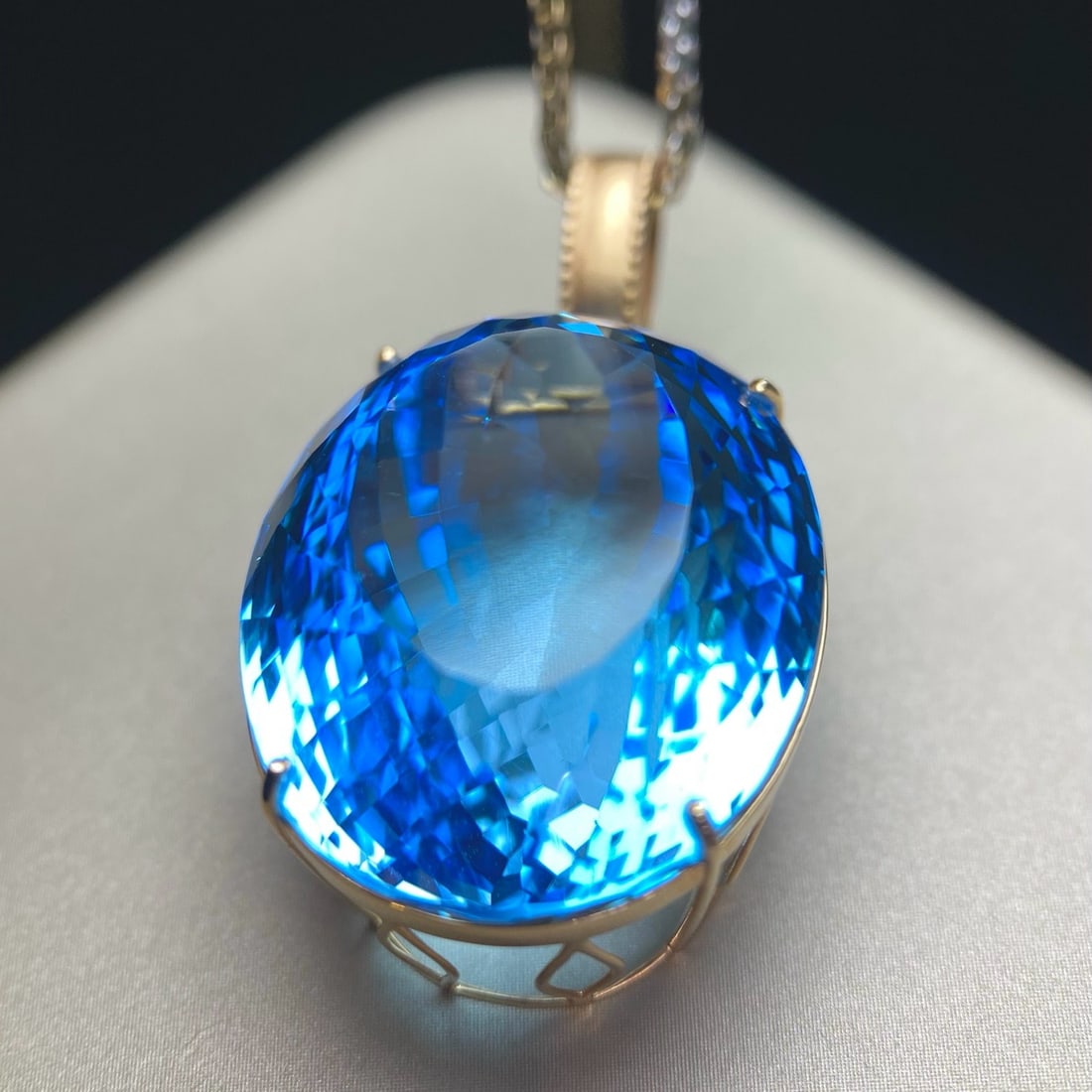 14k Gold 81.5 Ct Natural Topaz & Diamond Pendant( Without Chain ) - 2