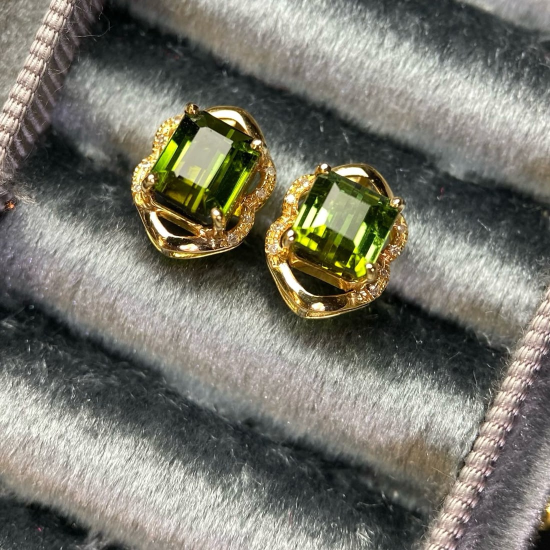 14k Gold 3.10 Ct Natural Tourmaline & Diamond Earrings - 4