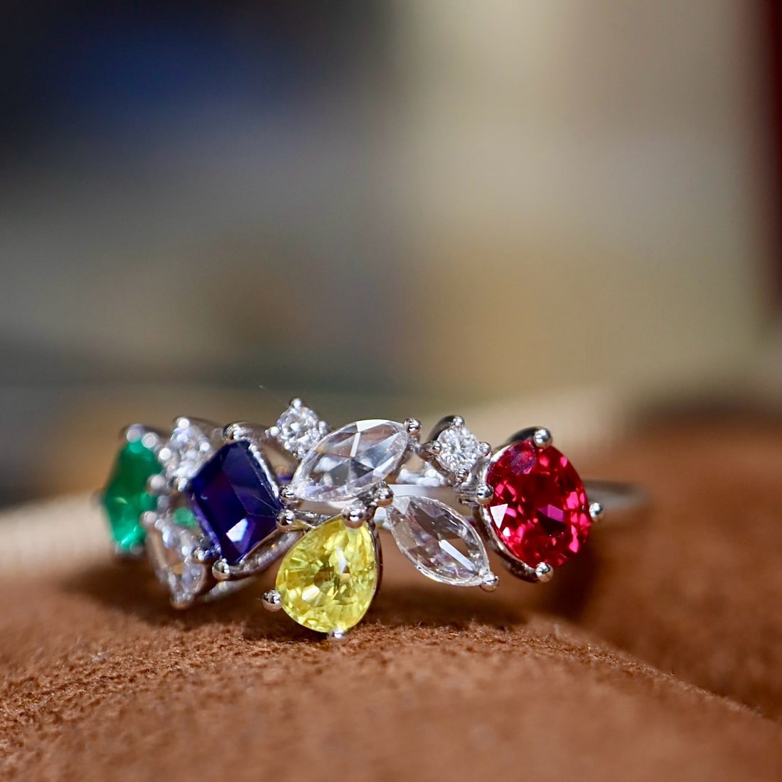 14k Gold 1.15 Ctw Natural Sapphire & Ruby & Emerald & Diamond Ring - 3