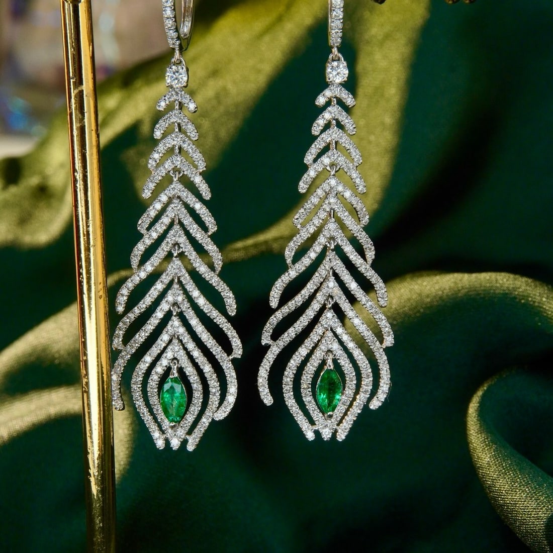 14k Gold 1.66 Ctw Natural Emerald & Diamond Earrings - 5