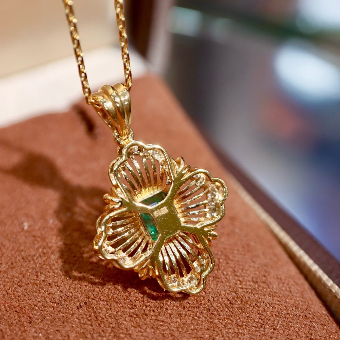 14k Gold 0.48 Ctw Natural Emerald & Diamond Pendant( Without Chain ) - 5