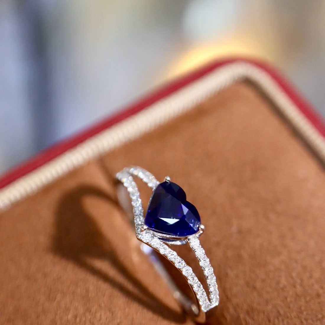 14k Gold 1.25 Ctw Natural Sapphire & Diamond Ring - 4