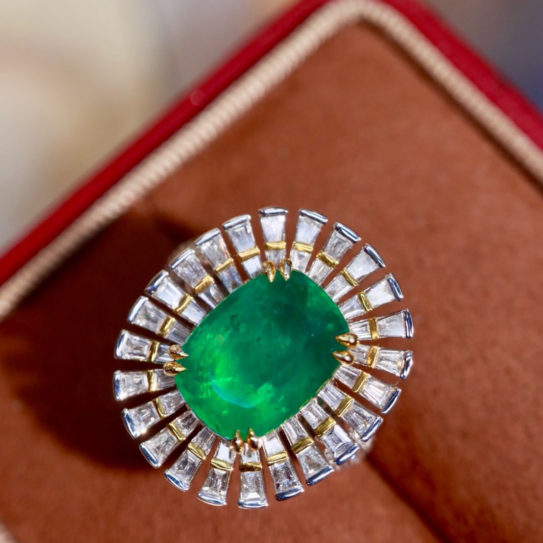 14k Gold 5.96 Ctw Natural Emerald & Diamond Ring - 3