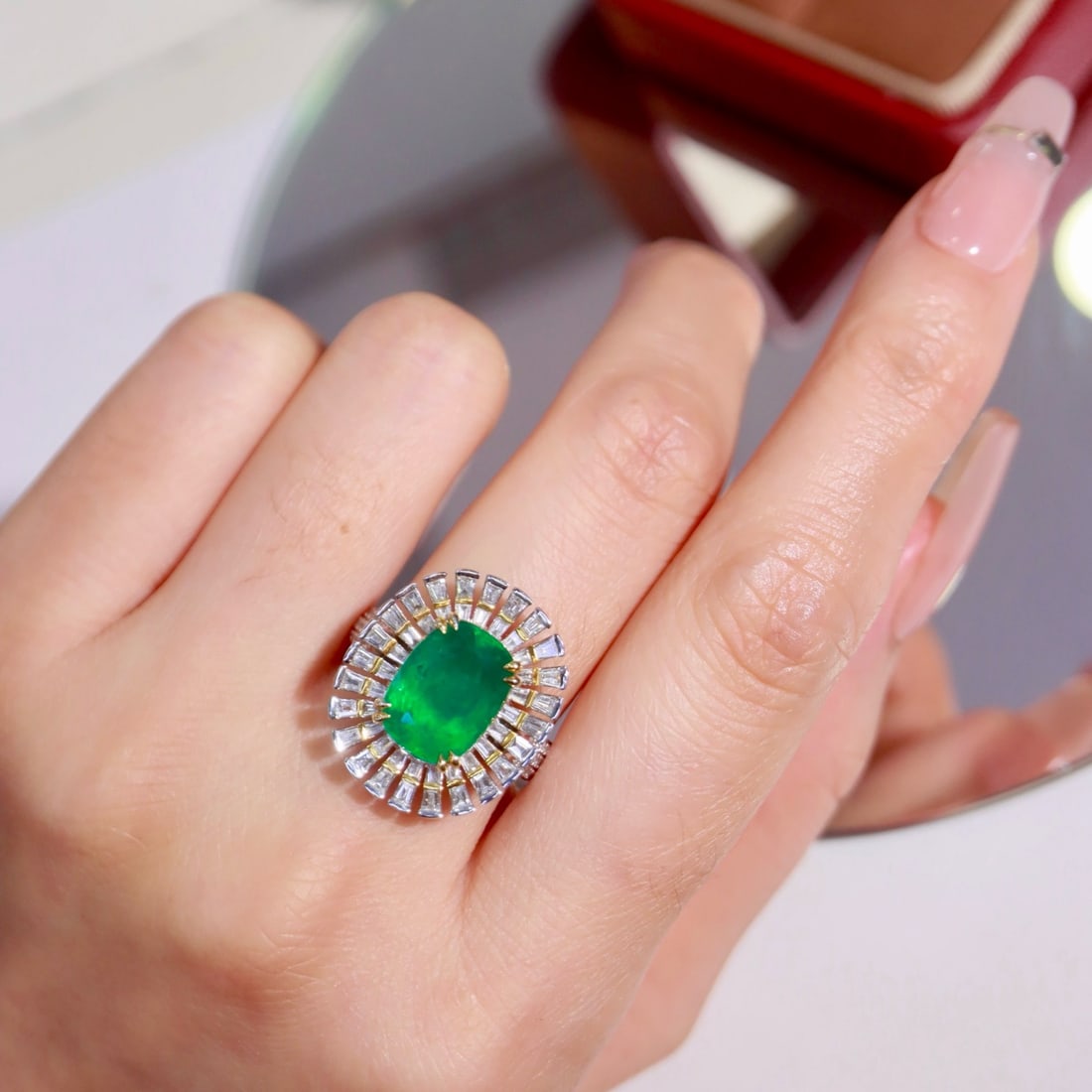 14k Gold 5.96 Ctw Natural Emerald & Diamond Ring - 5
