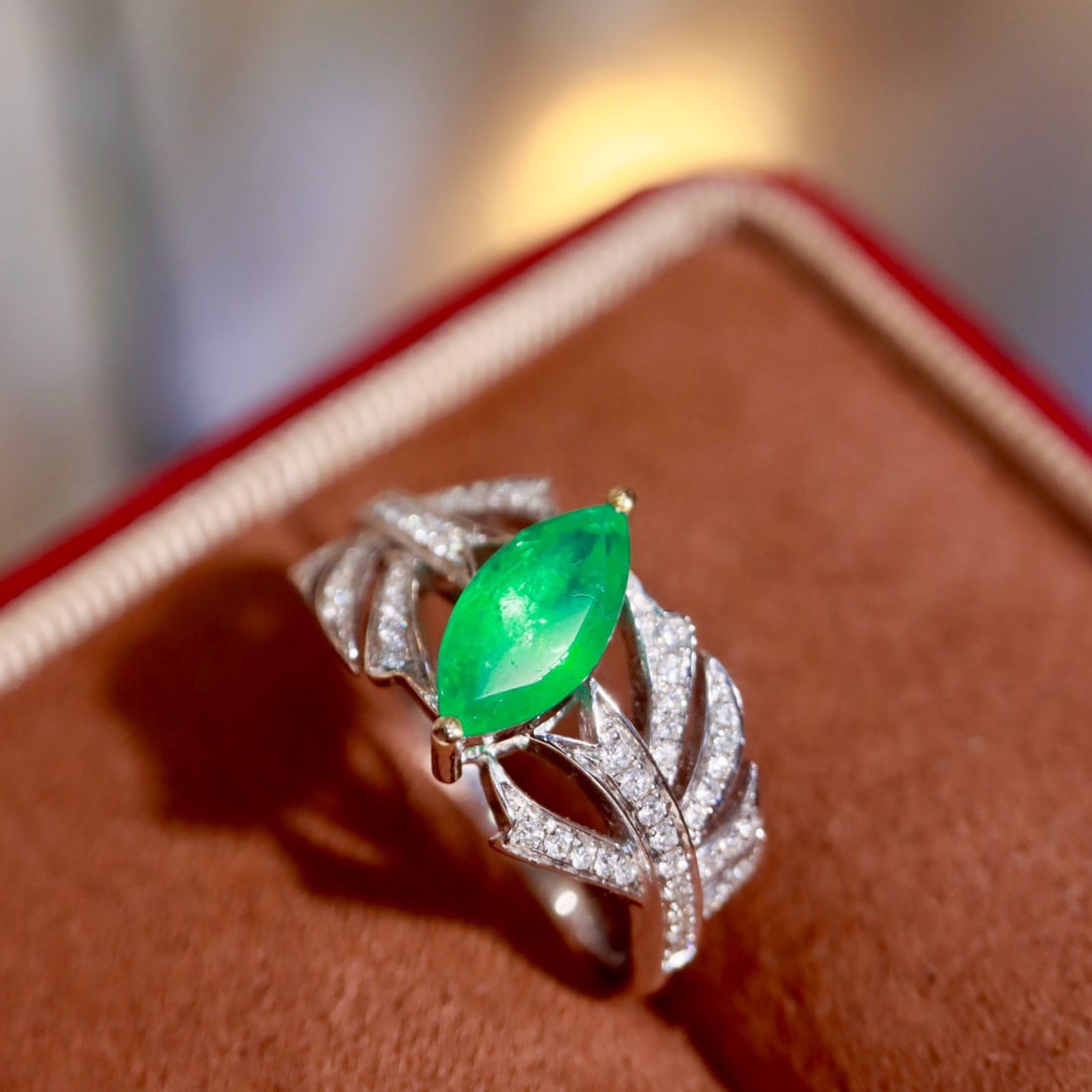 14k Gold 1.32 Ctw Natural Emerald & Diamond Ring - 4