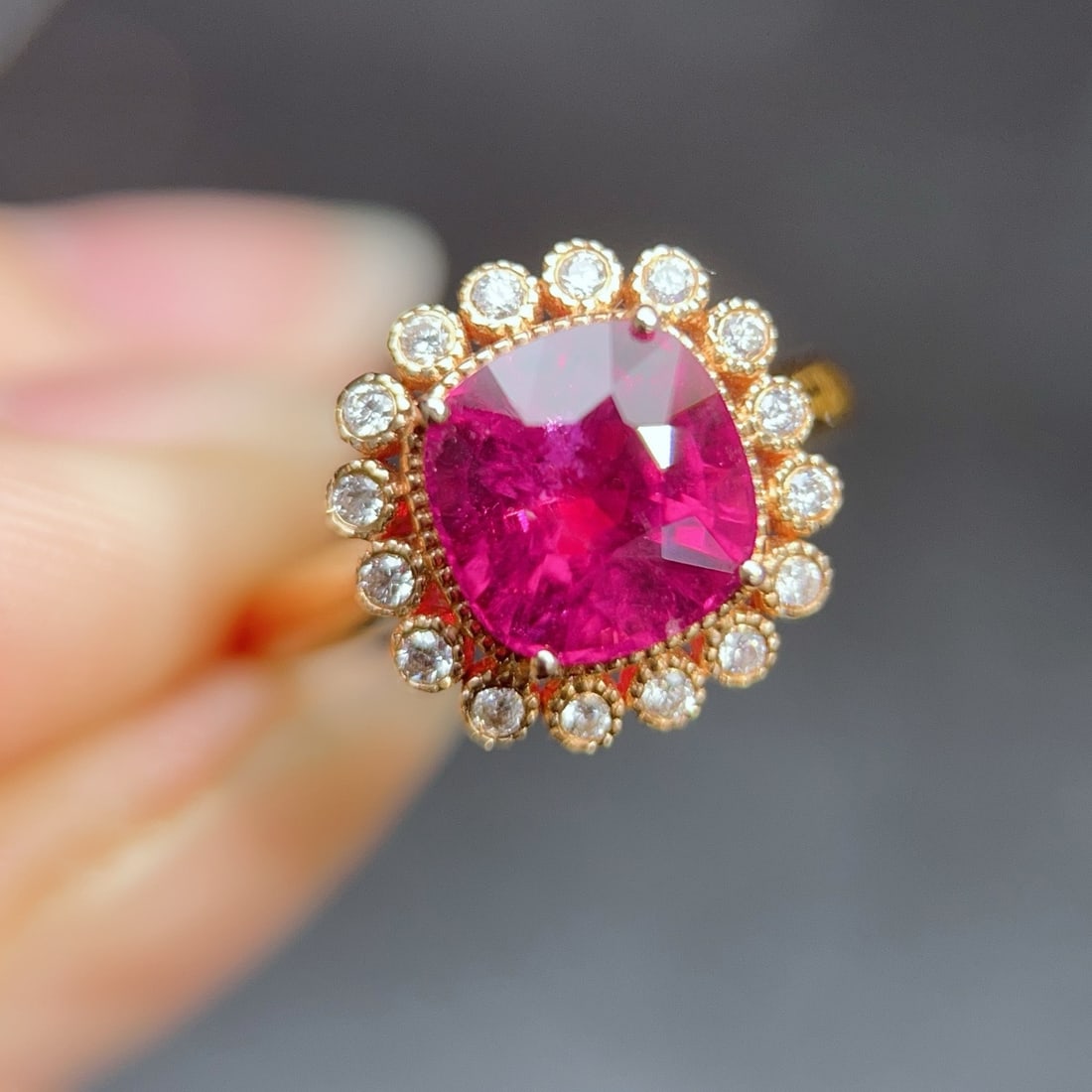 14k Gold 2.85 Ct Natural Tourmaline & Diamond Ring: Ref:231180112 // gold content:14k gold // ring size:7. 25us // // main gemstone:tourmaline // shape:cushion // carat weight:2. 85ct // color:red // treatment:natural // // adjacent gemstone 2 :