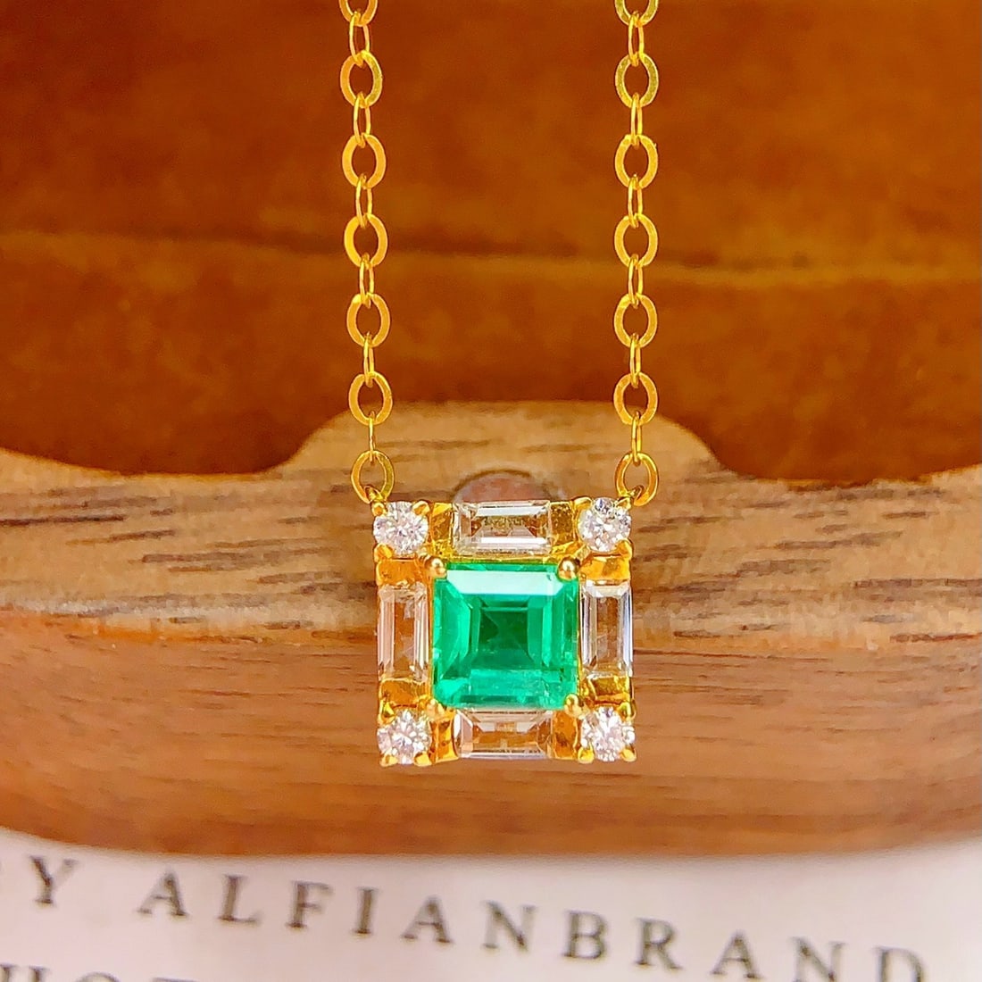 14k Gold 0.75 Ct Natural Emerald & Diamond & Sapphire Necklace: Ref:231180120 // gold content:14k gold // main gemstone:emerald // shape:square // carat weight:0. 75ct // color:green // treatment:natural // // adjacent gemstone 2 : diamond // number of stones:4