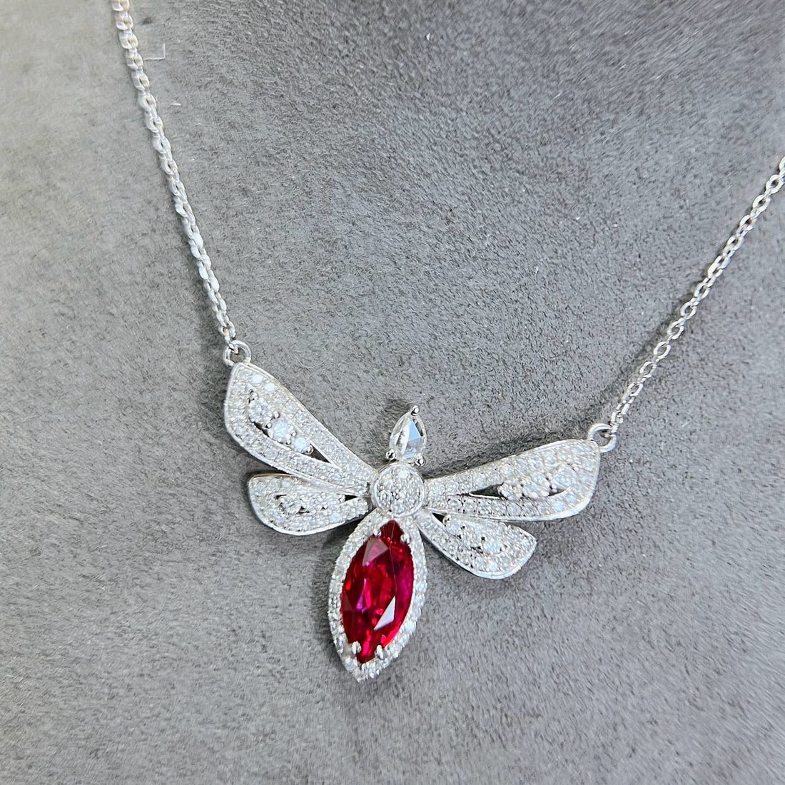 14k Gold 1.88 Ctw Natural Ruby & Diamond Necklace: Ref:231180121 // gold content:14k gold // main gemstone:ruby // shape:marquise // carat weight:1. 18ct // color:pigeonblood red // treatment:natural // // adjacent gemstone 2 : diamond //