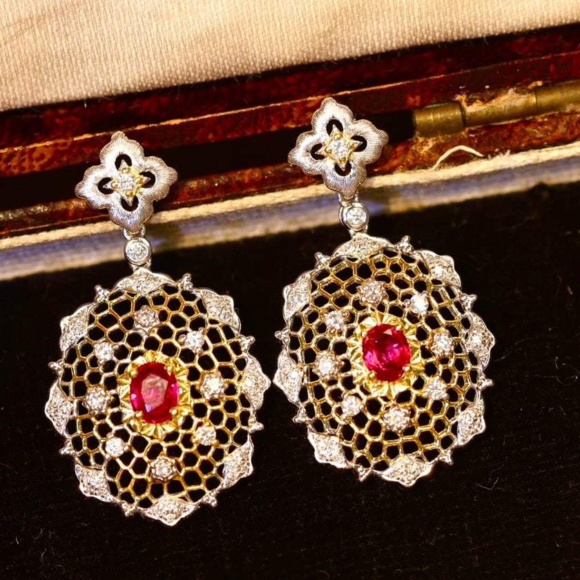 14k Gold 1.07 Ctw Natural Ruby & Diamond Earrings: Ref:231180128 // gold content:14k gold // main gemstone:ruby // shape:oval // carat weight:0. 64ct // color:pigeonblood red // treatment:natural // // adjacent gemstone 2 : diamond // shape:round //