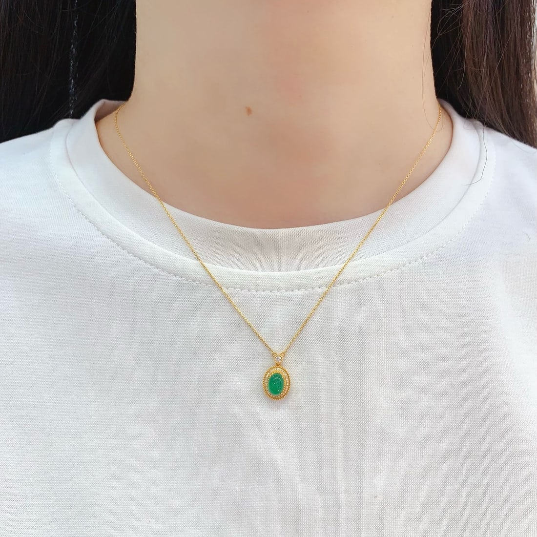 14k Gold 1.3 Ct Natural Emerald & Diamond Necklace - 6